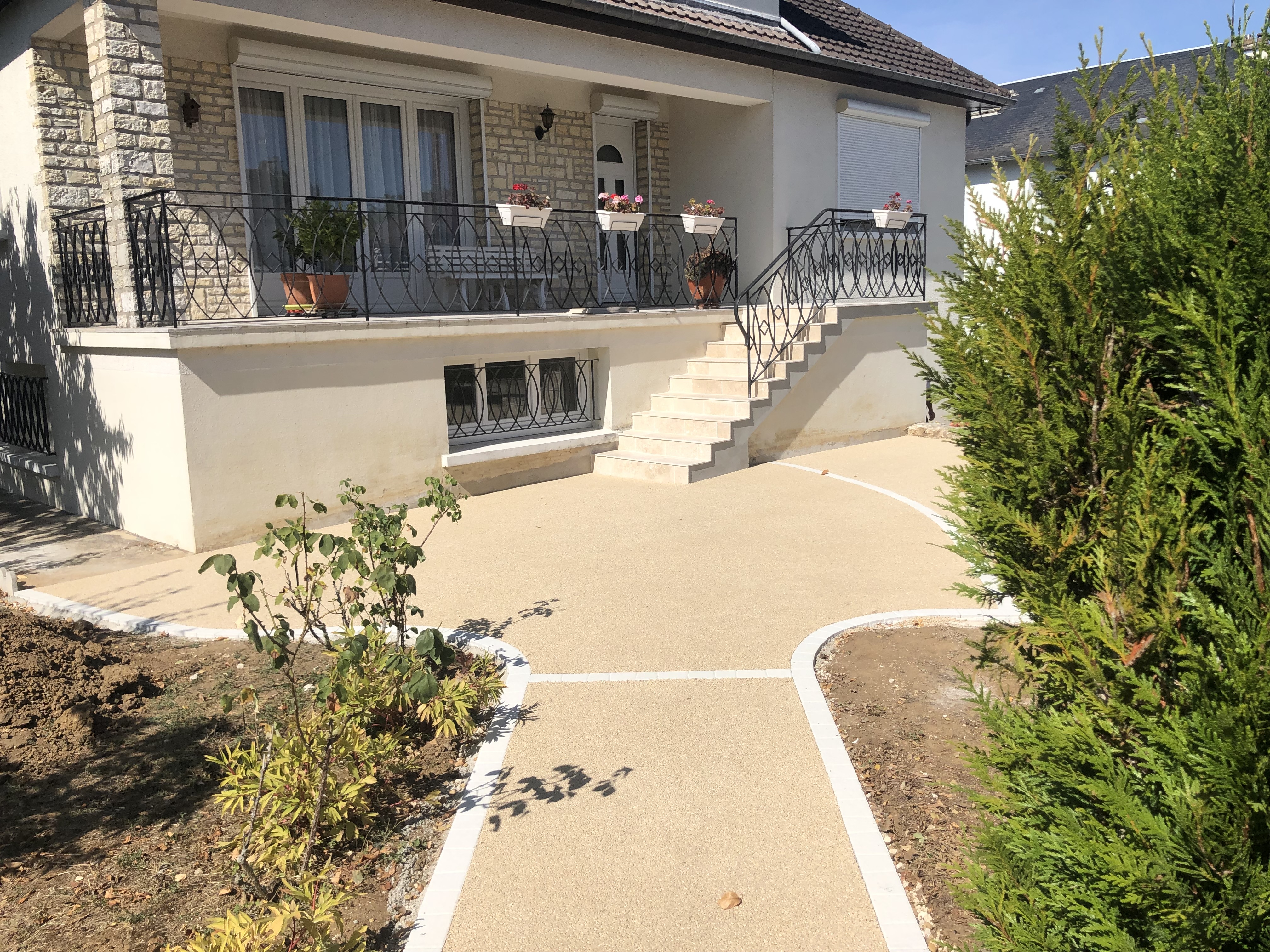 Cration Alle de jardin en bton poreux  Blois conue le 20/09/2019