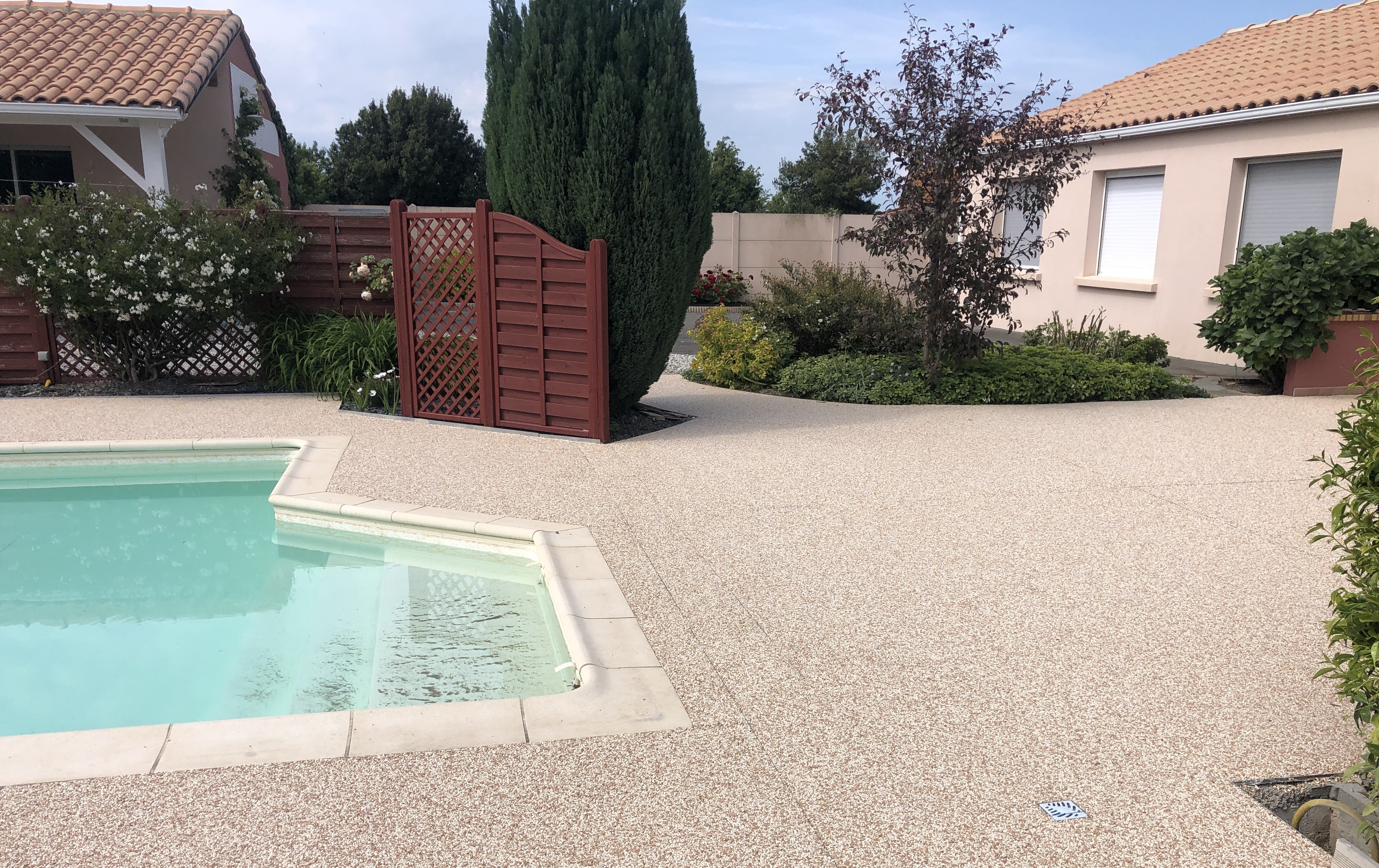 Cration Plage de piscine en Hydrostar  - Loire Atlantique conue le 27/05/2019