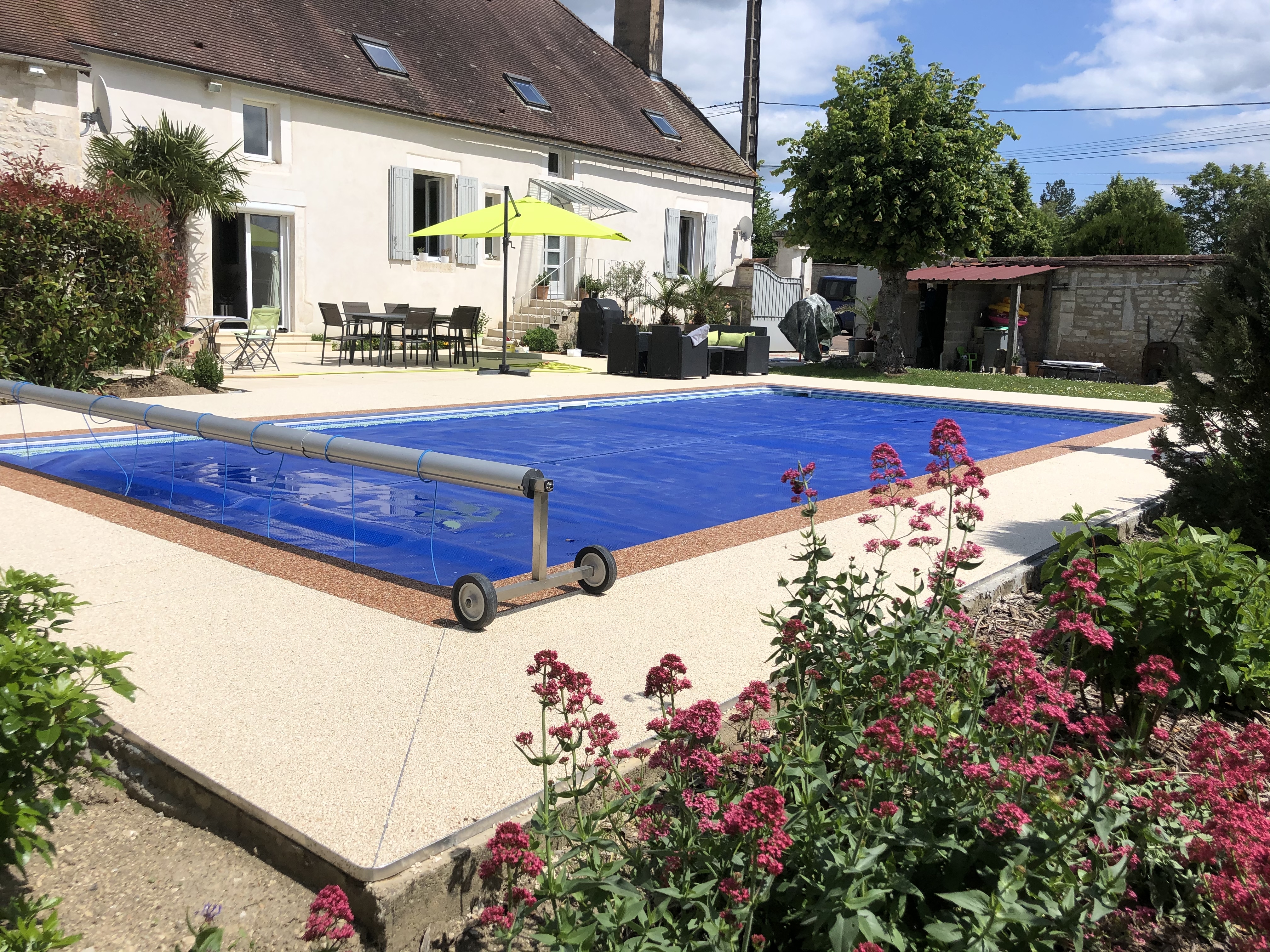 Cration Plage de piscine en Hydrostar - Yonne conue le 18/05/2024