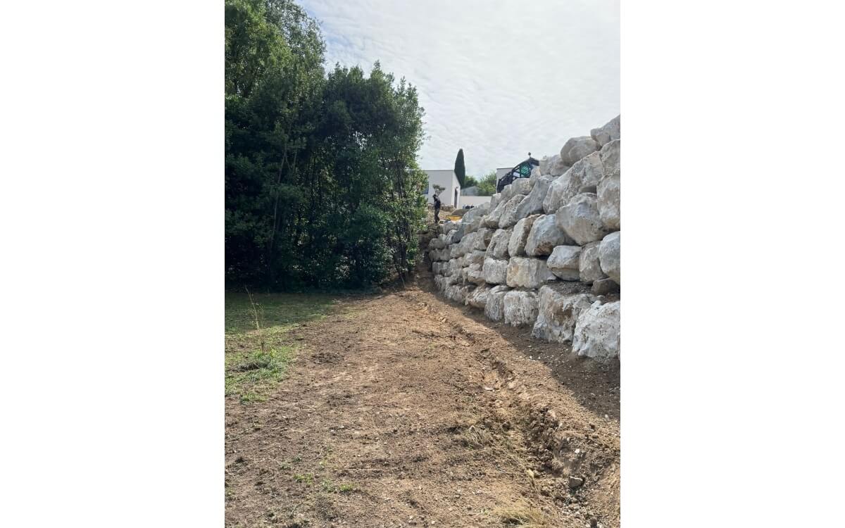 Cration Aire de jeux en prparation du terrain - Drme