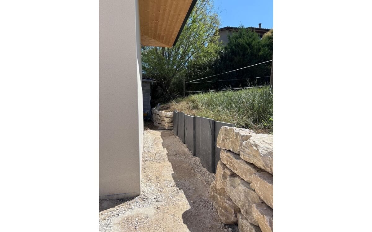 Ralisation Aire de jeux en prparation du terrain - Drme