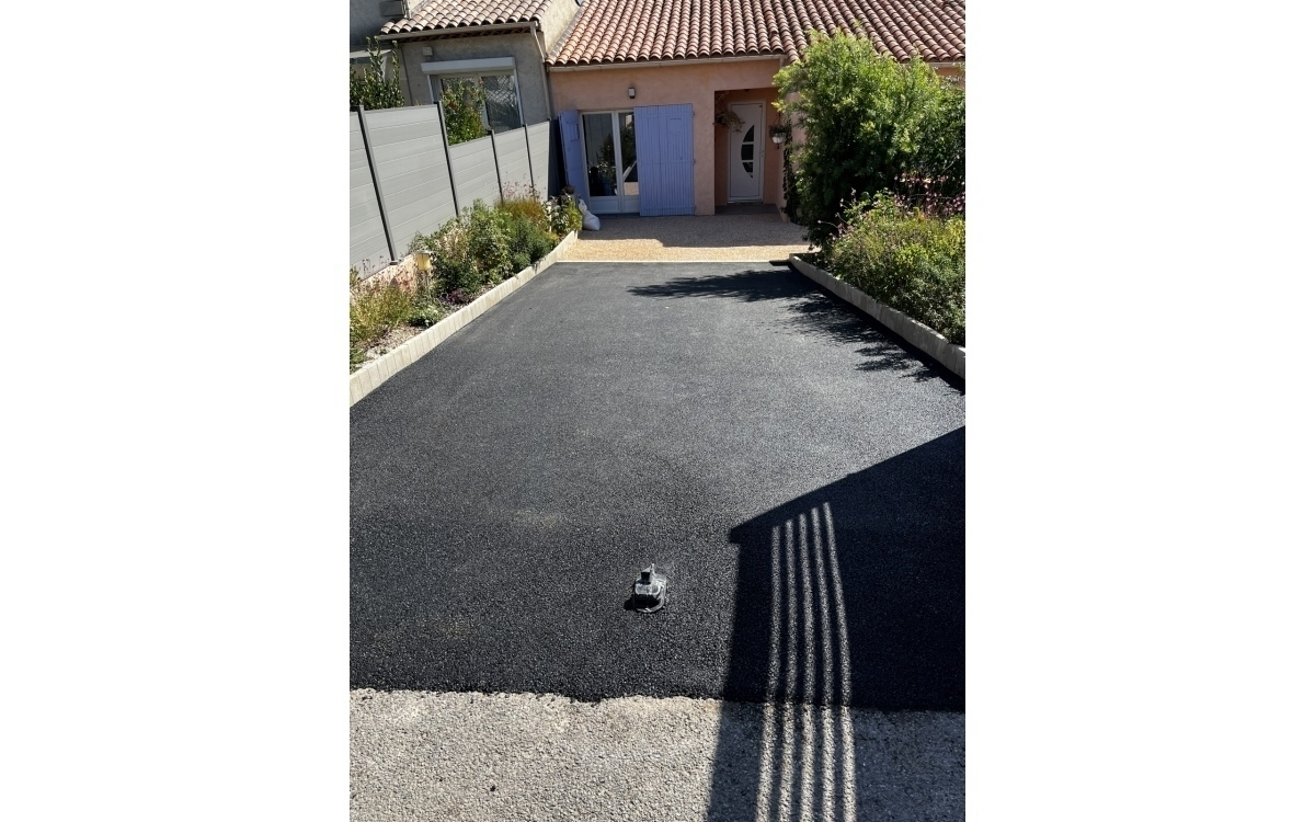 Conception Alle de garage en enrob  chaud - Var cre le 17/10/2022