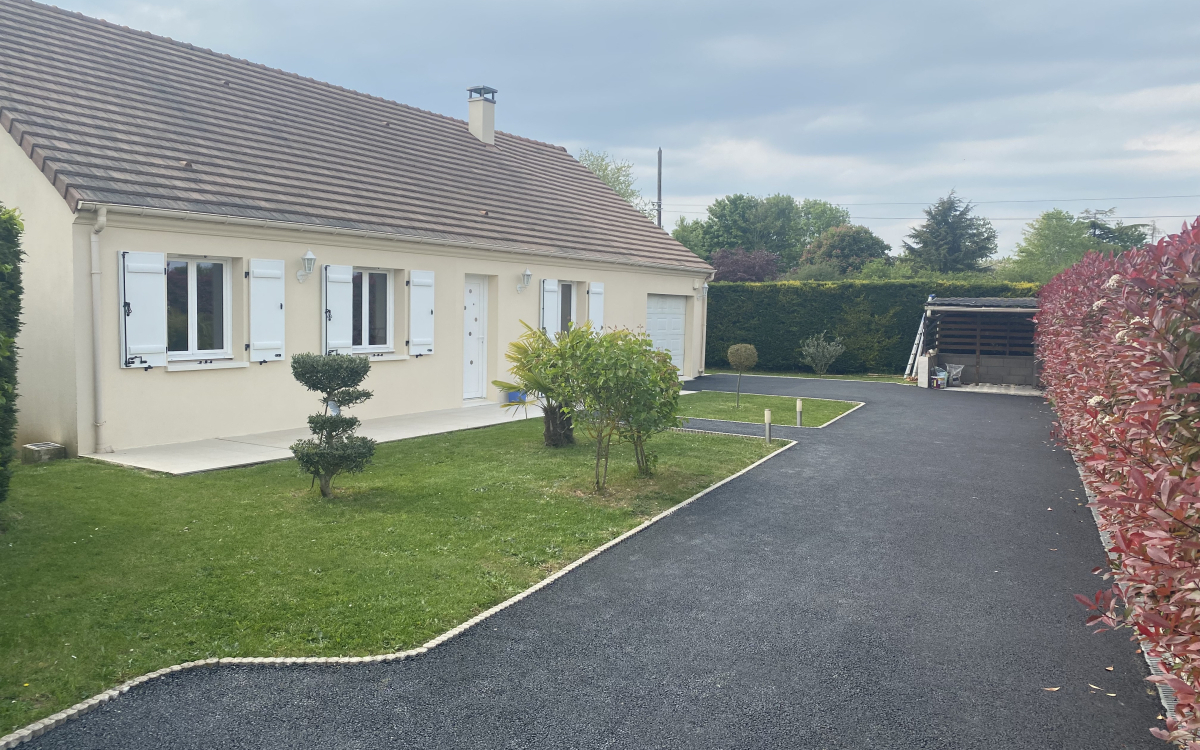 Cration Alle de garage en enrob  chaud  Roinville conue le 15/03/2022