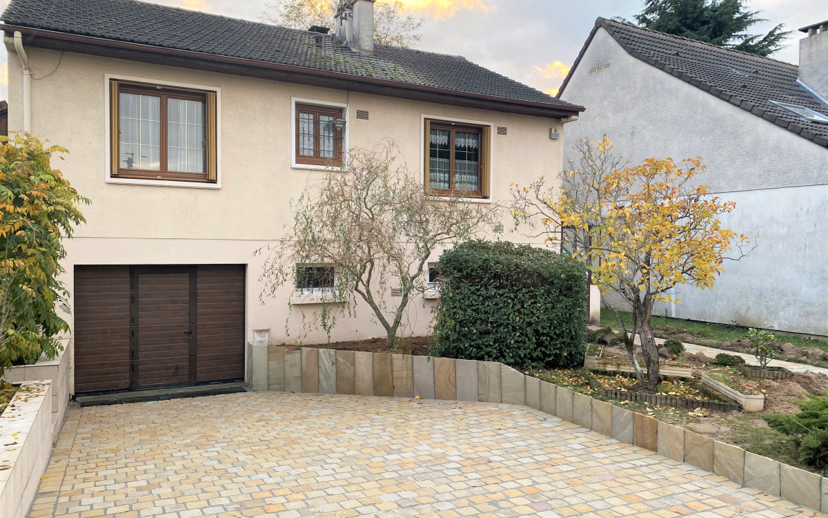 Cration Alle de garage en pavage dallage  Etrechy ralise le 29/10/2021