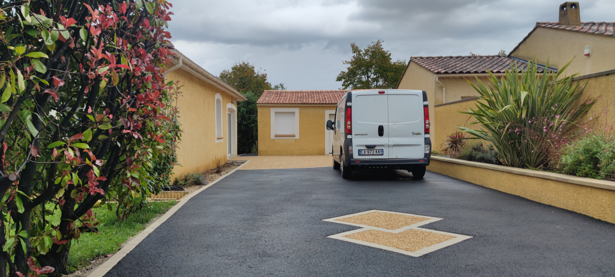 Cration Alle de garage en Alvostar et enrob  chaud - Drme conue le 16/01/2023