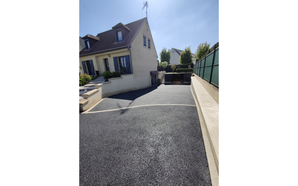 Cration Alle de garage en enrob  chaud et Pav la couture  VIC SUR AISNE conue le 03/08/2023