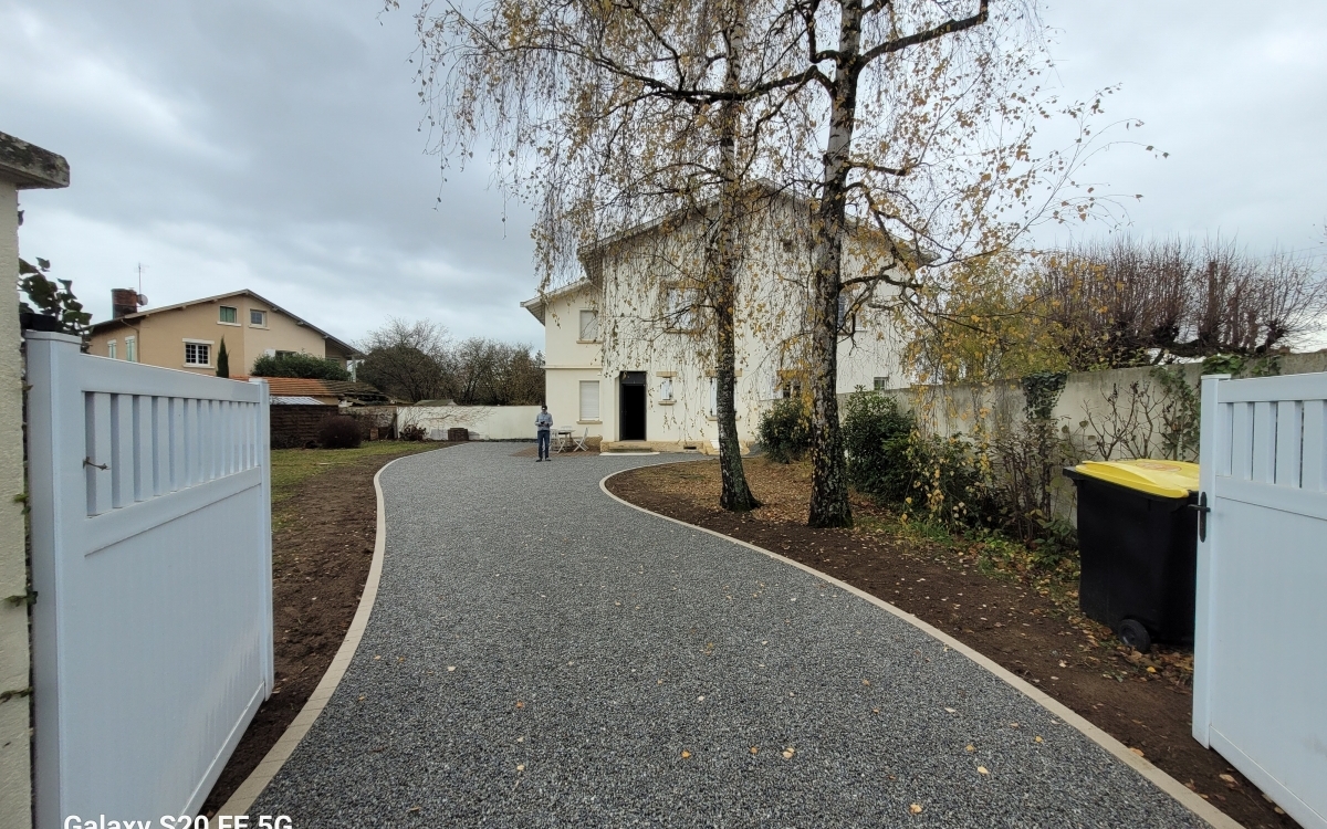 Cration Alle de garage en Alvostar - Loire ralise le 23/01/2024