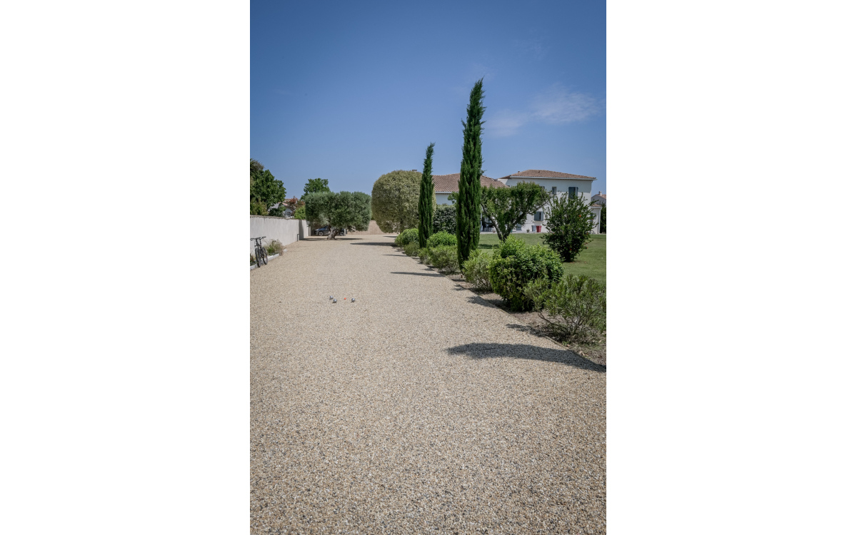 R�alisation All�e de garage en Alv�ostar�, Gravistar� et Pav� la couture� - Gard cr��e le 09/04/2024