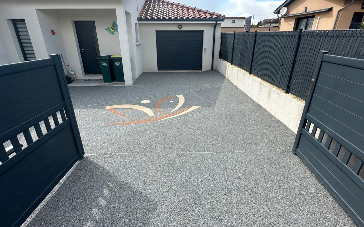Cration Alle de garage en Hydrostar  ROUSSILLON conue le 18/04/2024