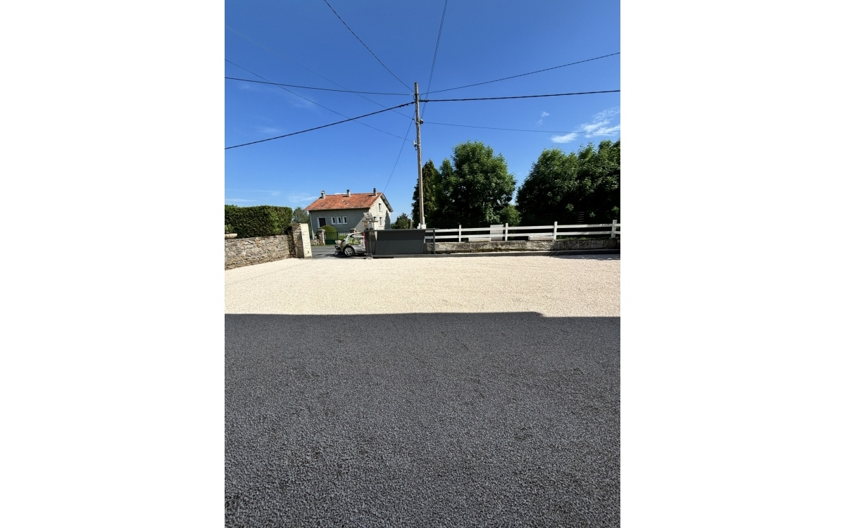 Conception Alle de garage en Alvostar, bordures haute couture et Pav la couture  Craponne-sur-Arzon  ralise le 22/06/2024