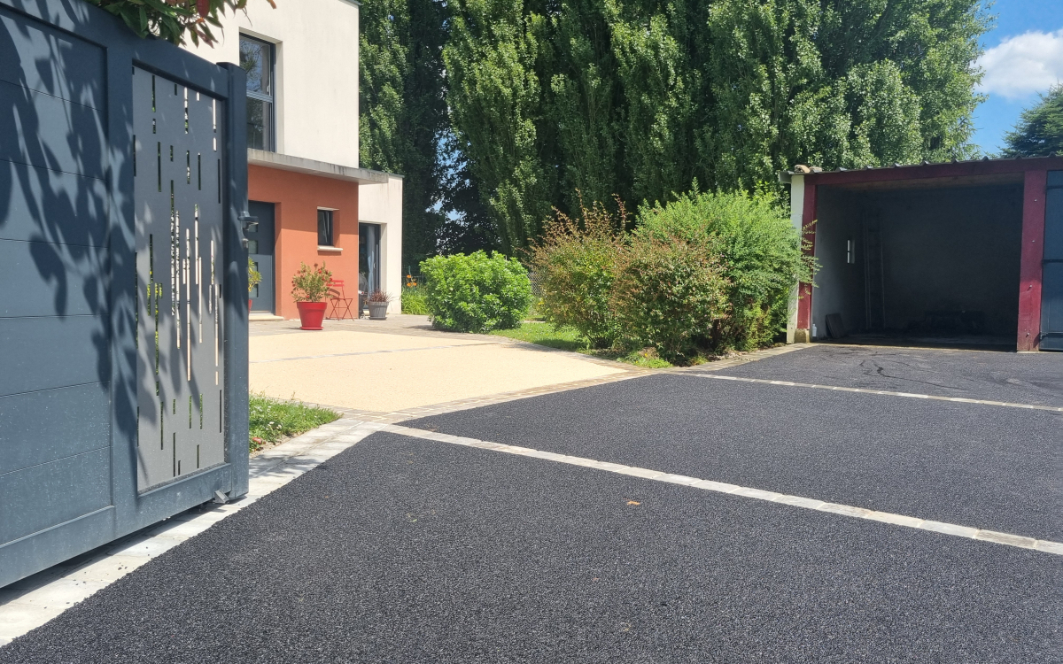 Conception Alle de garage en enrob  chaud et Hydrostar  Bonsecours cre le 12/06/2024