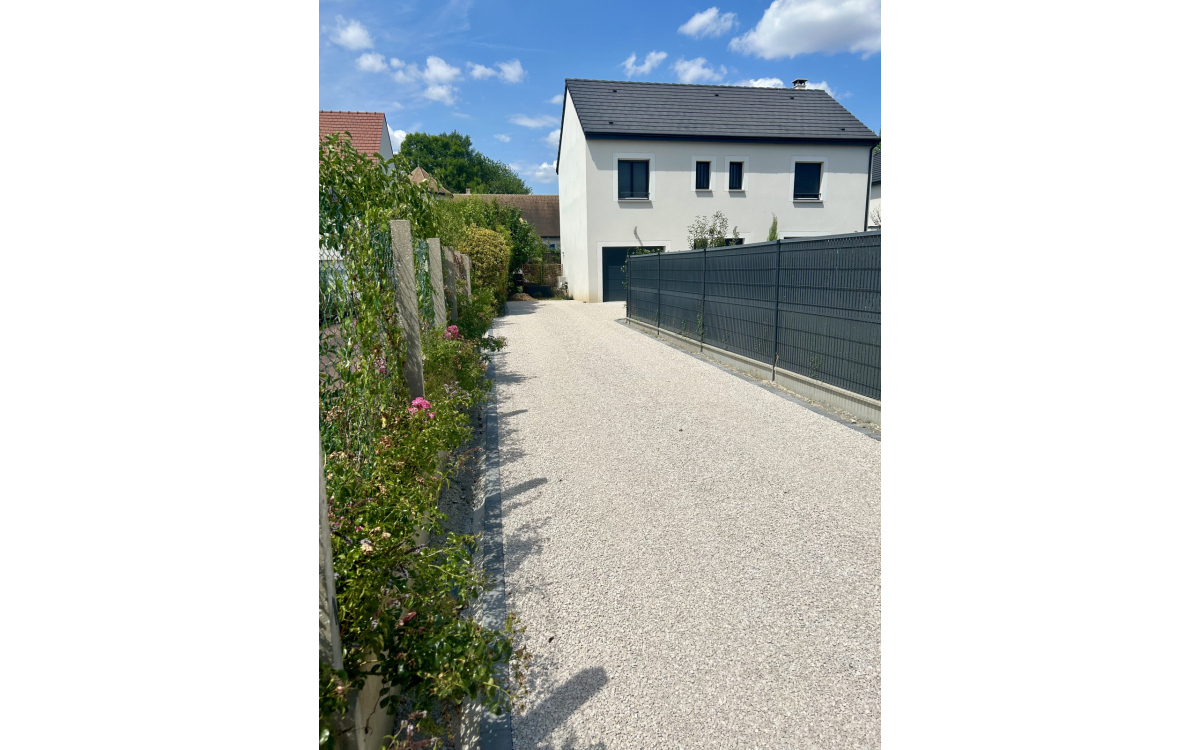 Conception Alle de garage en Alvostar et Pav la couture  Magny-les-Hameaux cre le 16/07/2025