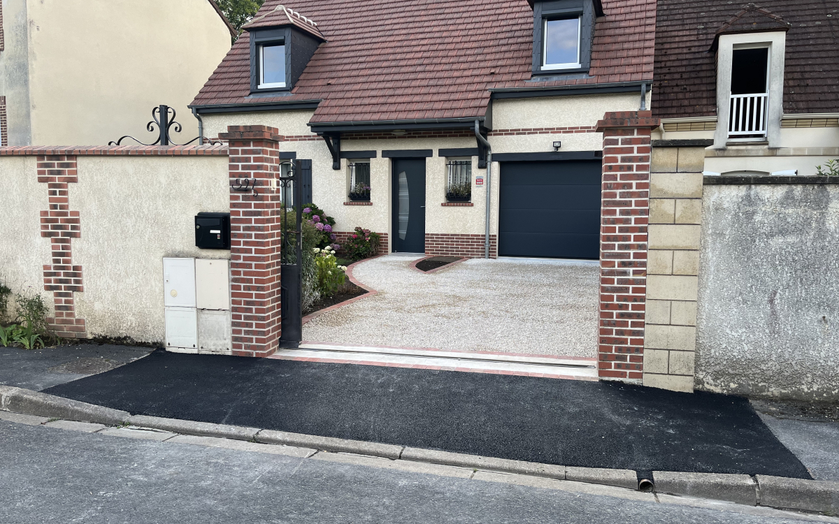 Conception Alle de garage en Alvostar et enrob  chaud  NOAILLES cre le 21/08/2025