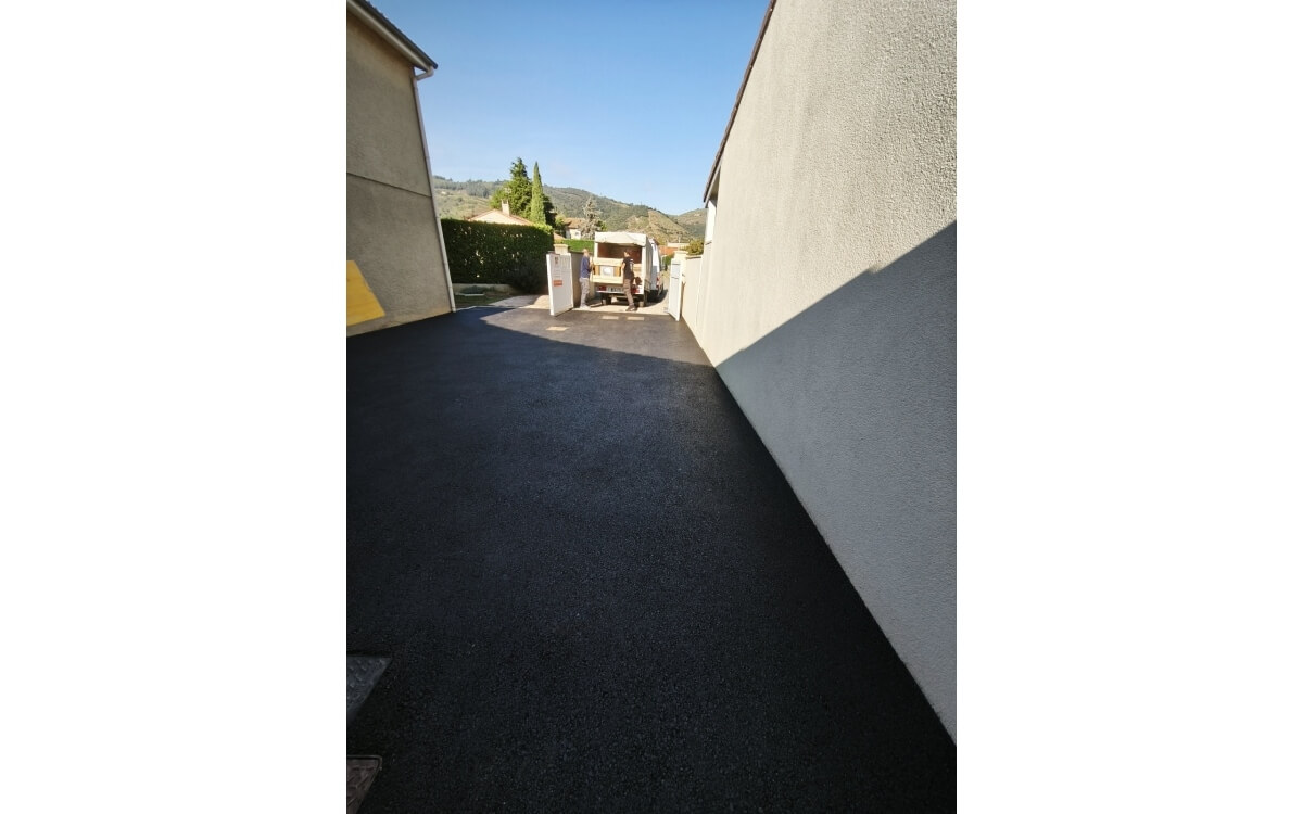 Conception Alle de garage en enrob  chaud  cornas  ralise le 15/09/2025