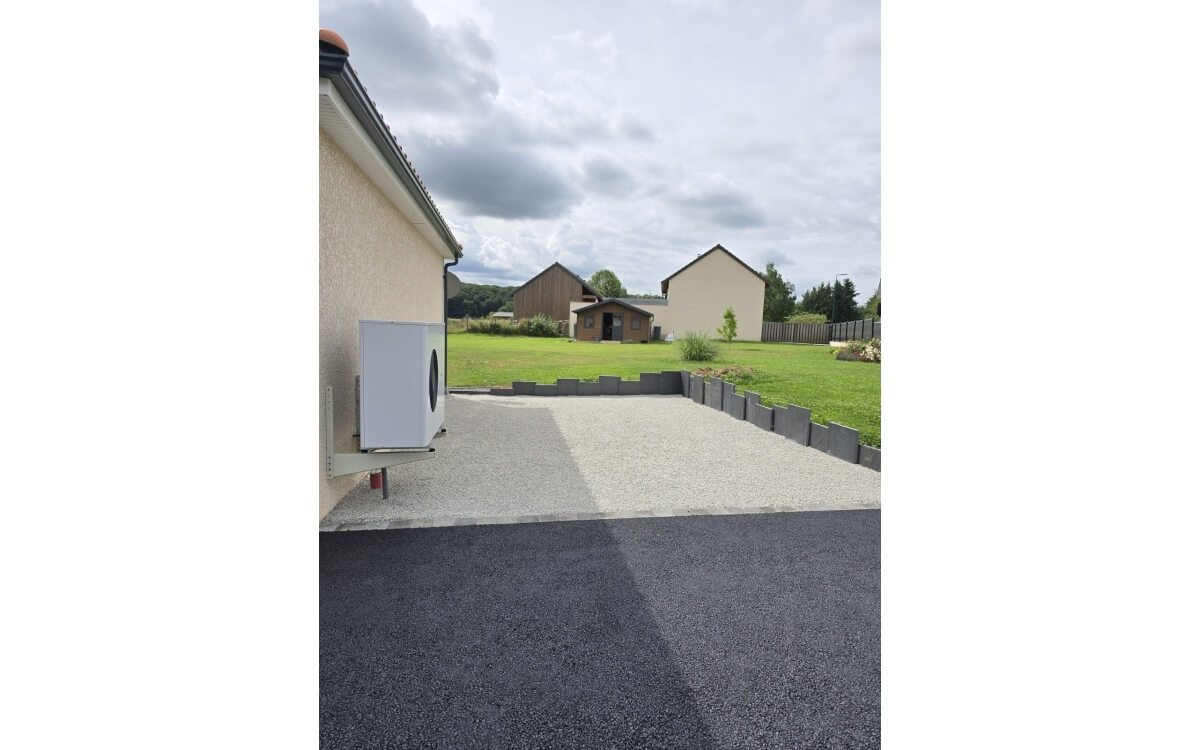 Ralisation Alle de garage en Alvostar et enrob  chaud cre le 23/09/2025