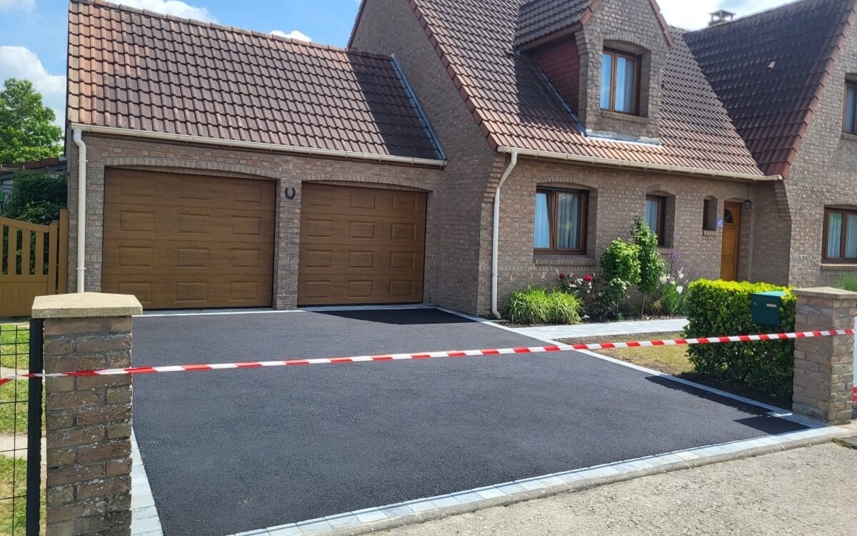 Cration Alle de garage en dallage  pavage et enrob  chaud  BROUCKERQUE ralise le 14/06/2025