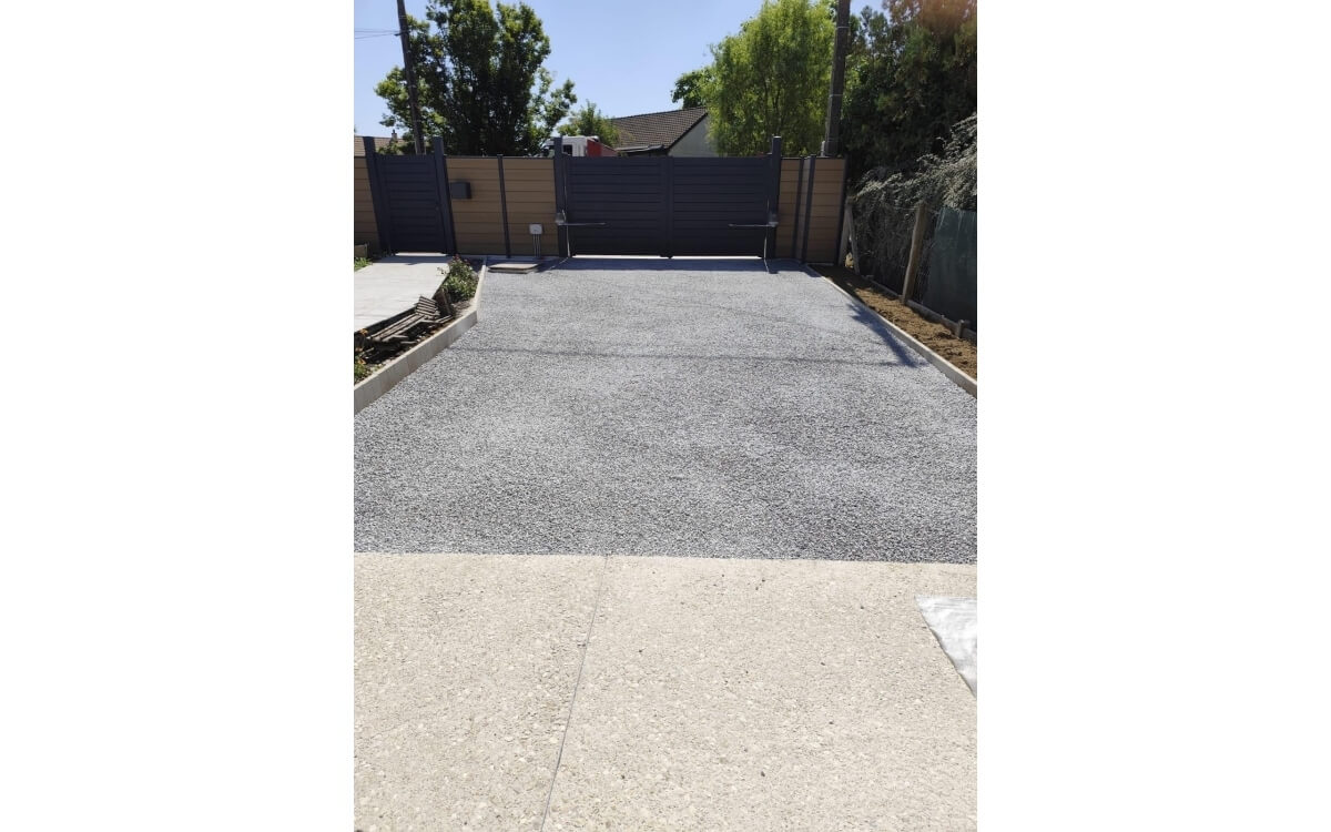Cration Alle de garage en Alvostar gris  NARGIS ralise le 30/09/2025