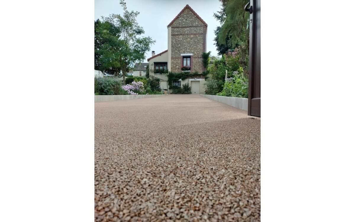 Cration Alle de garage en bordures haute couture et Hydrostar  TOURVILLE LA RIVIERE conue le 01/12/2025