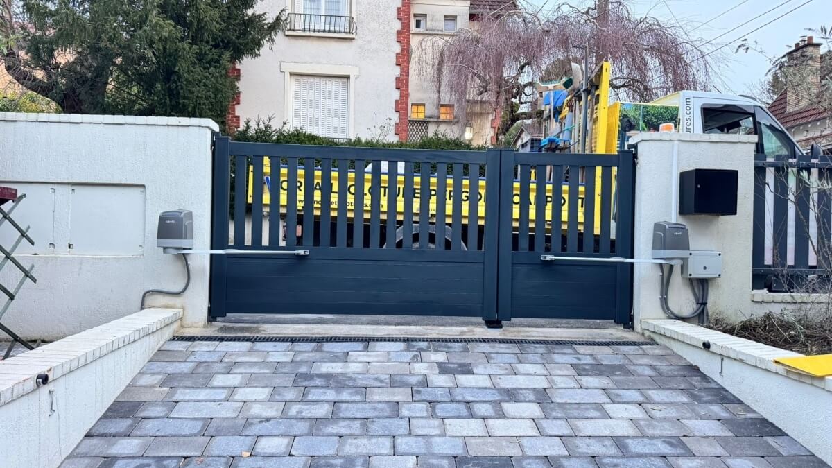 R�alisation All�e de garage en Pav� marjolaine� � Virolflay con�ue le 12/12/2025