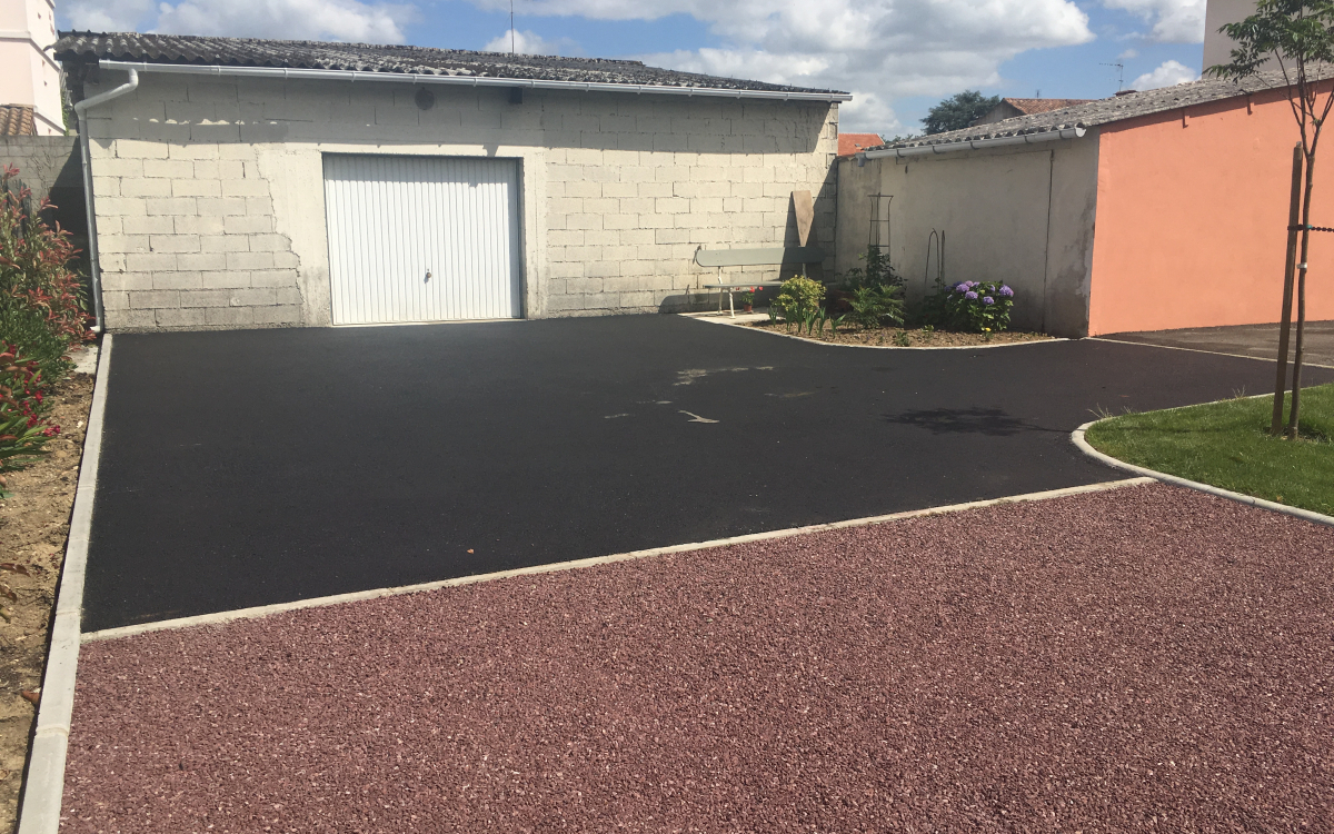 Cration Alle de garage en Alvostar et enrob noir  chaud  Agen conue le 09/11/2018