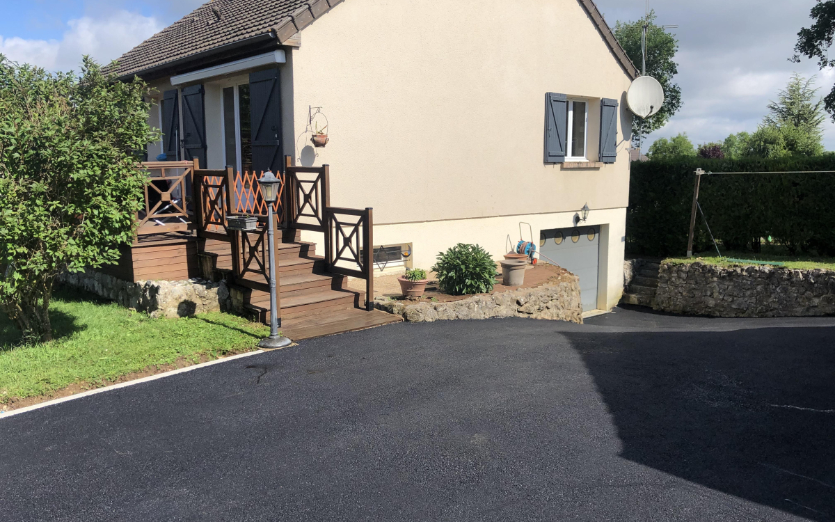 Conception Alle de garage en enrob noir  chaud  Mrville cre le 08/09/2020