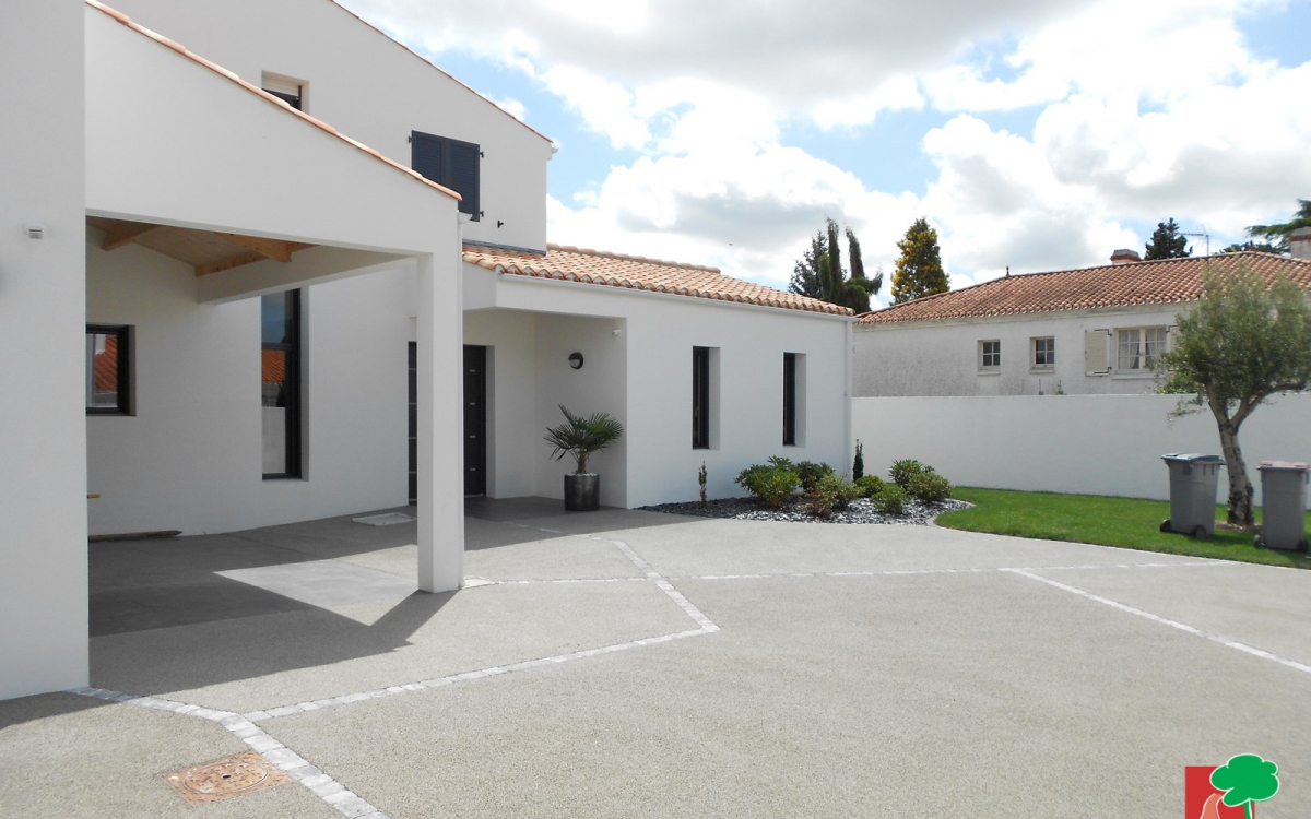 Cration Alle de garage en bton decoratif - Maine et Loire ralise le 18/02/2021