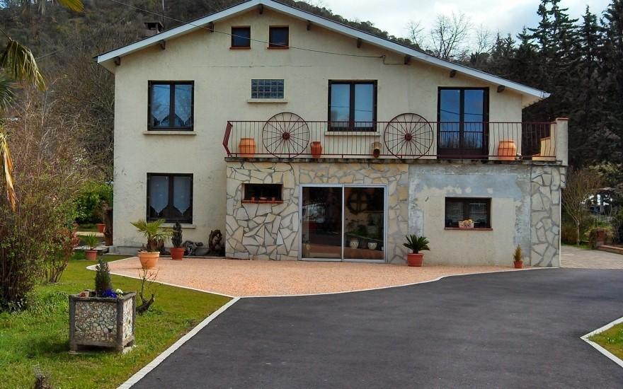 Conception Alle de garage en Alvostar enrob noir  chaud  Muret ralise le 15/01/2018