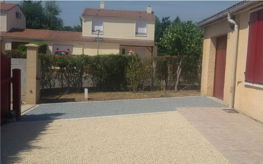 Cration Alle de garage en Alvostar beige et gris  Odenas