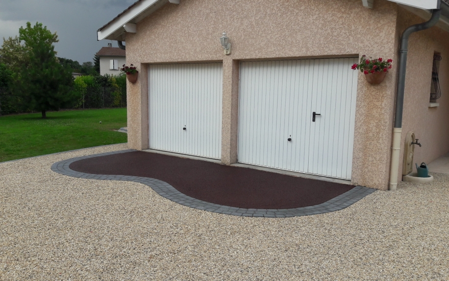 Ralisation Alle de garage en Alvostar et Stardraine  Ambrieux-en-Dombes conue le 01/05/2025