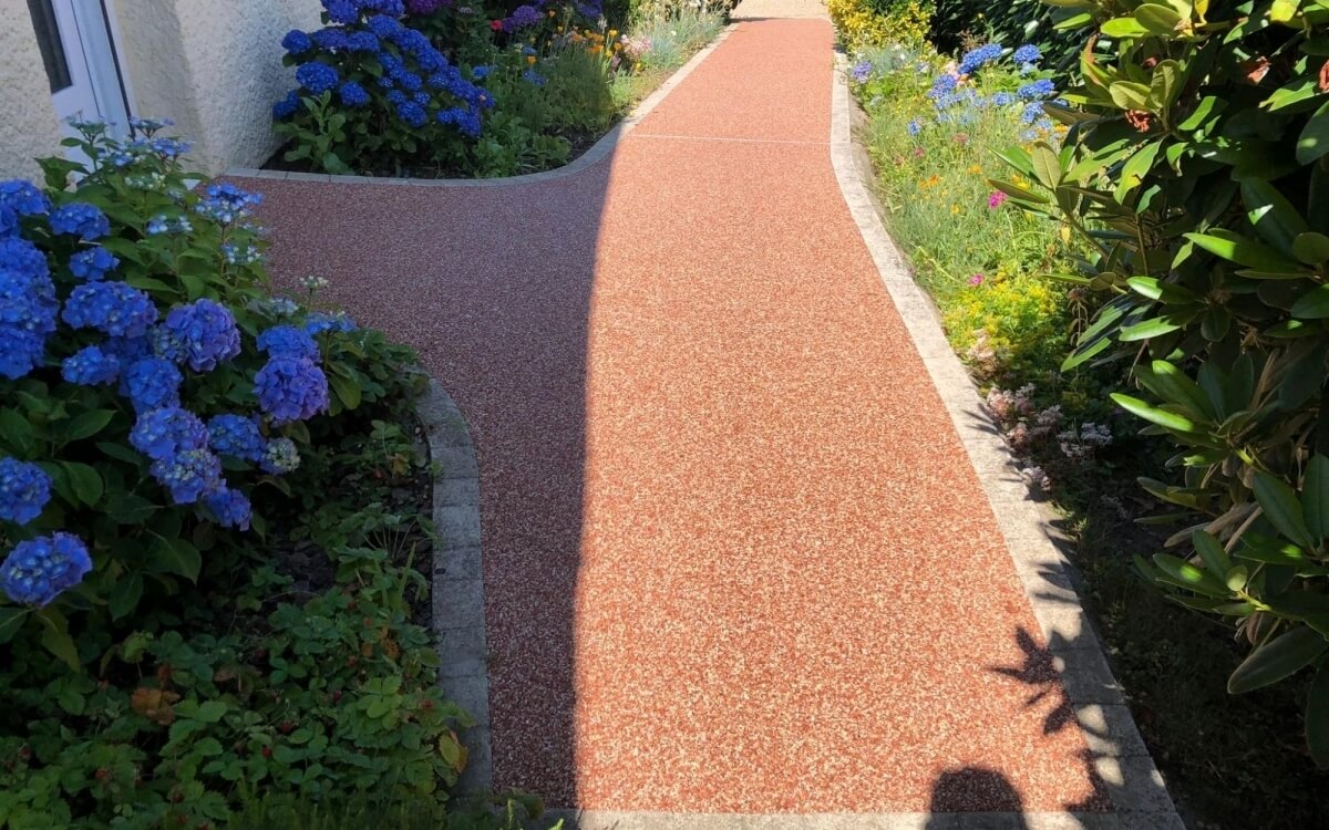 Conception Alle de jardin en Hydrostar et Pav la couture  Vire-Normandie ralise le 04/07/2025