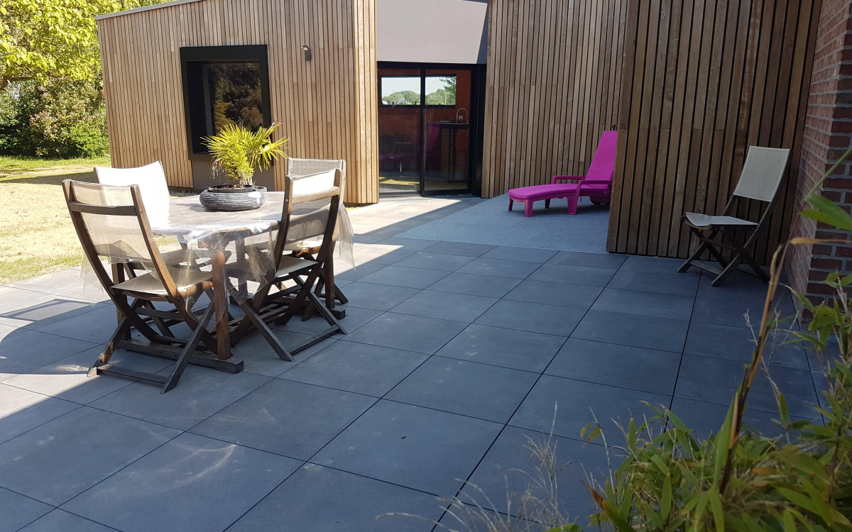 Cration Terrasse en dallage Grs Cerame  Quesnoy-sur-Dele ralise le 13/05/2020