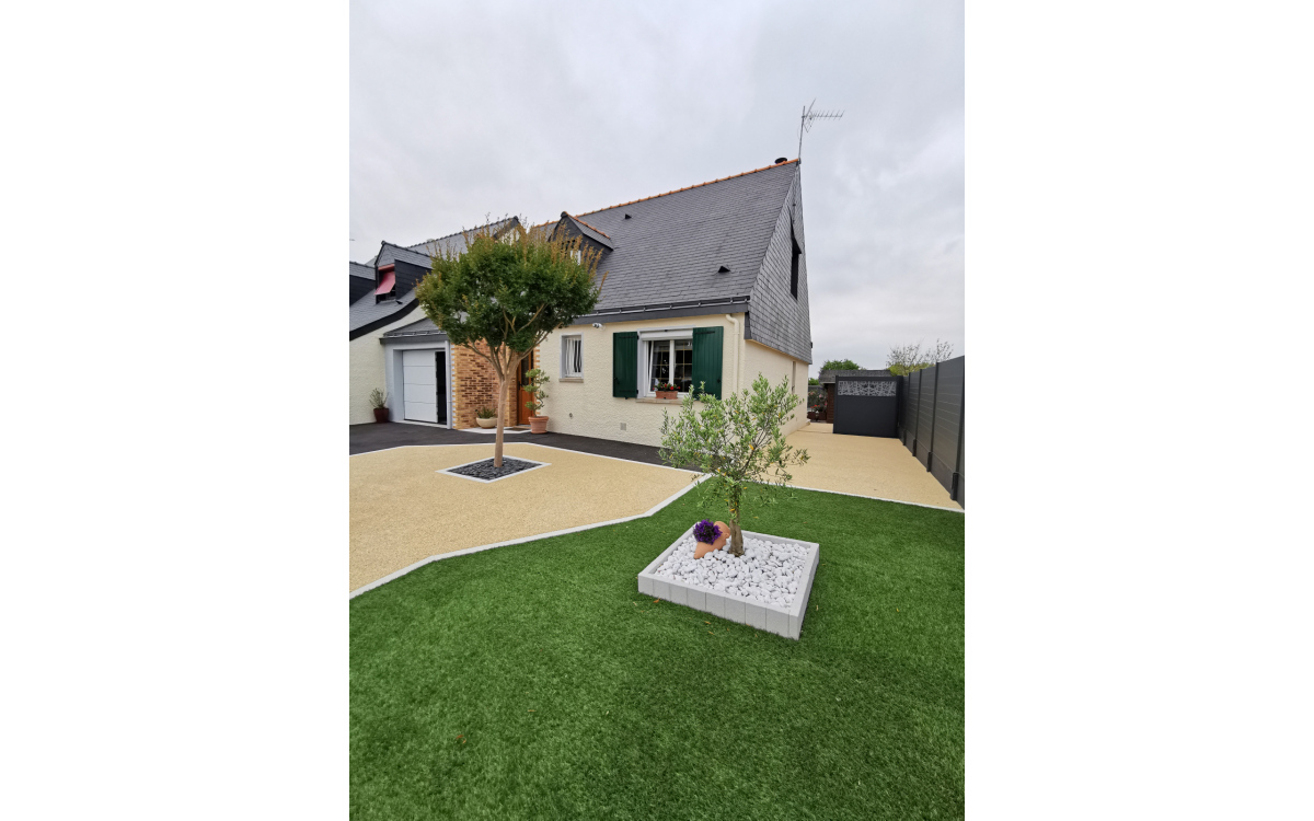 Ralisation Alle de jardin en Dm green, Minralstar  et Pav la couture  Saint Malo de Guersac conue le 30/06/2020