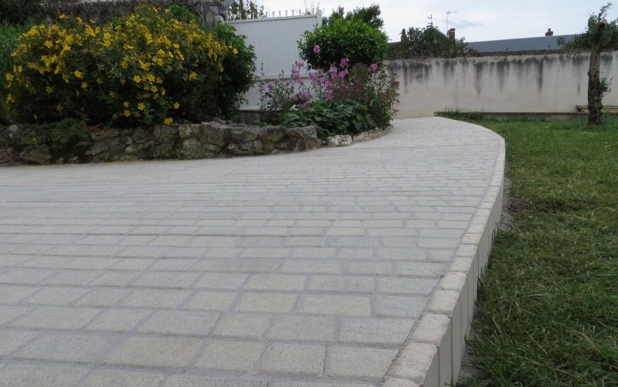 Ralisation Alle de jardin en pav La Couture  Blois cre le 01/05/2025
