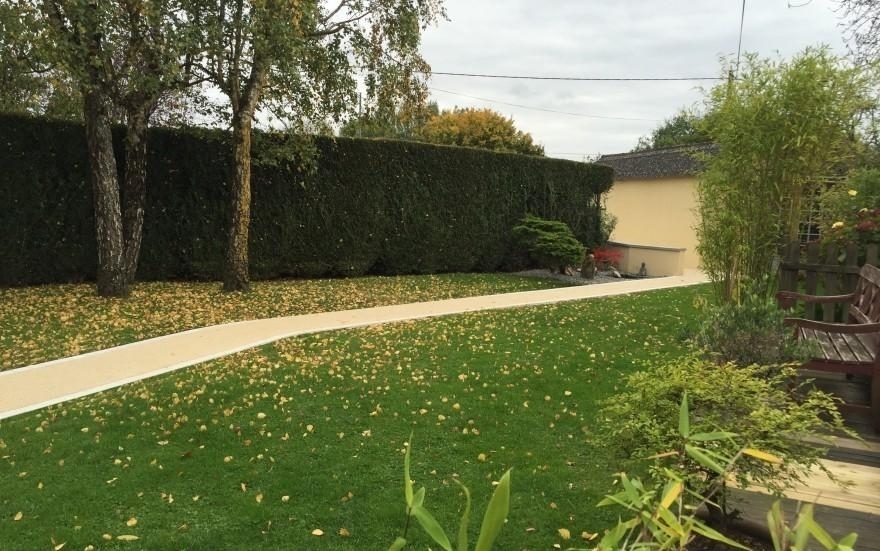 Cration Alle de jardin en Minralstar  Chtres la Fort