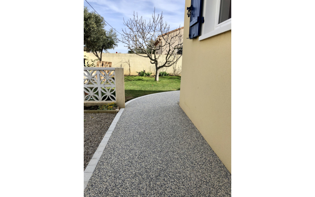 Cration Alle pitonne en Hydrostar (couleur nuage) et Pav la couture  Saint Nazaire D Aude ralise le 11/03/2021
