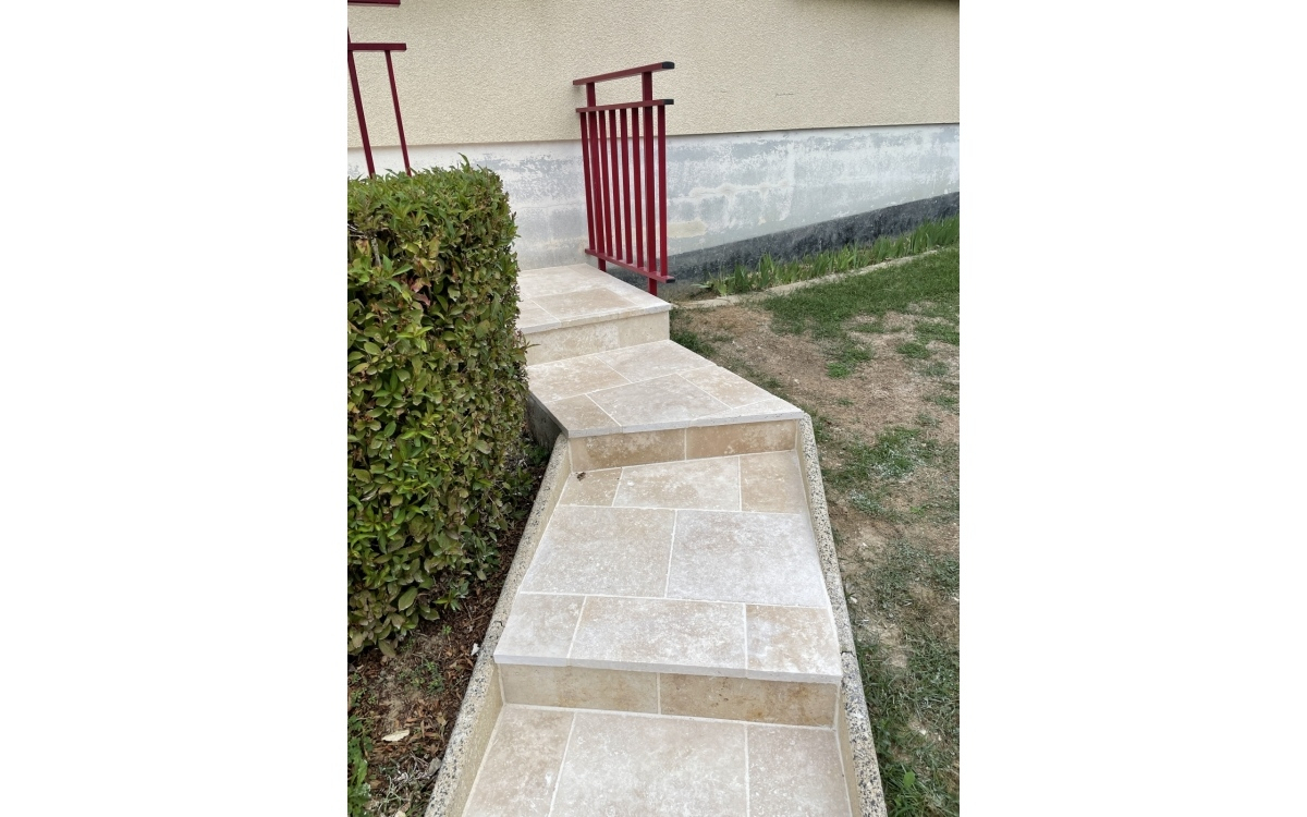 Conception Alle pitonne en pavage dallage  TREMENTINES ralise le 14/10/2022