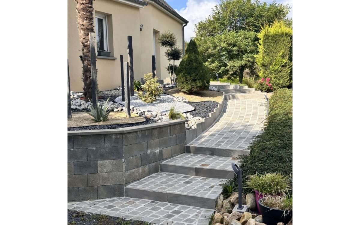 Ralisation  Alle pitonne en pavage - Manche cre le 27/10/2025