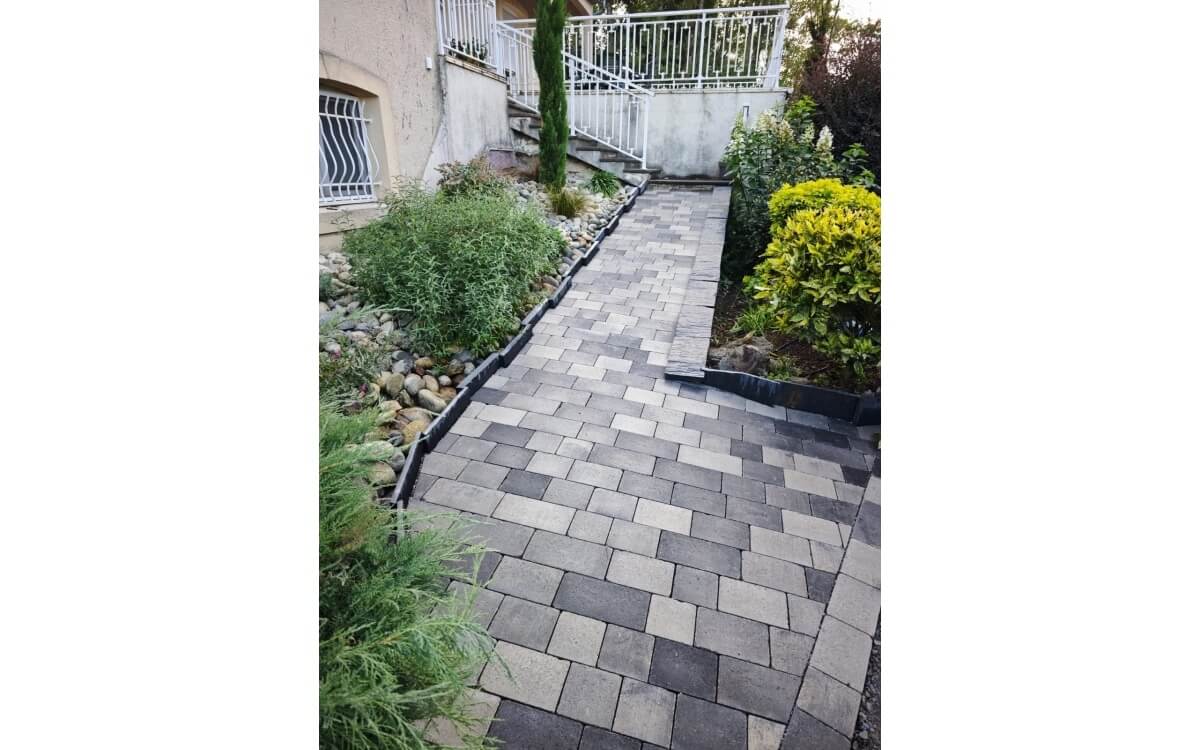 Cr�ation All�e pi�tonne en Pav� marjolaine� � Saint amans soult con�ue le 10/09/2025