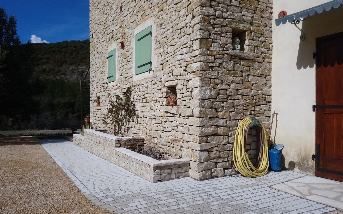 Cration Alle pitonne en pavage et Gravistar  Rochemaure conue le 23/03/2018