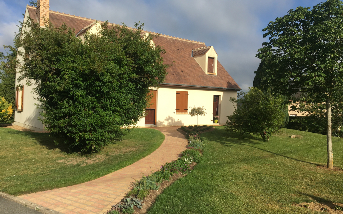 Ralisation Alle pitonne en pavage  Cond-sur-Huisne conue le 01/05/2025