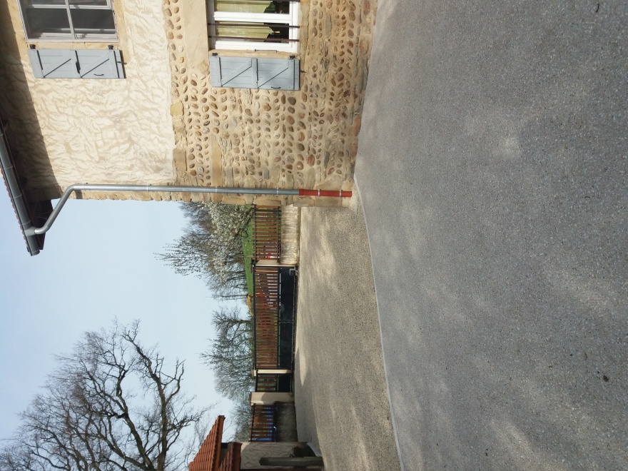 Cration Cour en Alvostar et bton decoratif - Isre conue le 16/02/2021