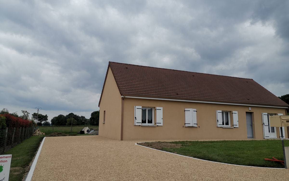 Ralisation Cour en Gravistar et Bordures Pav la couture - Allier conue le 16/02/2021