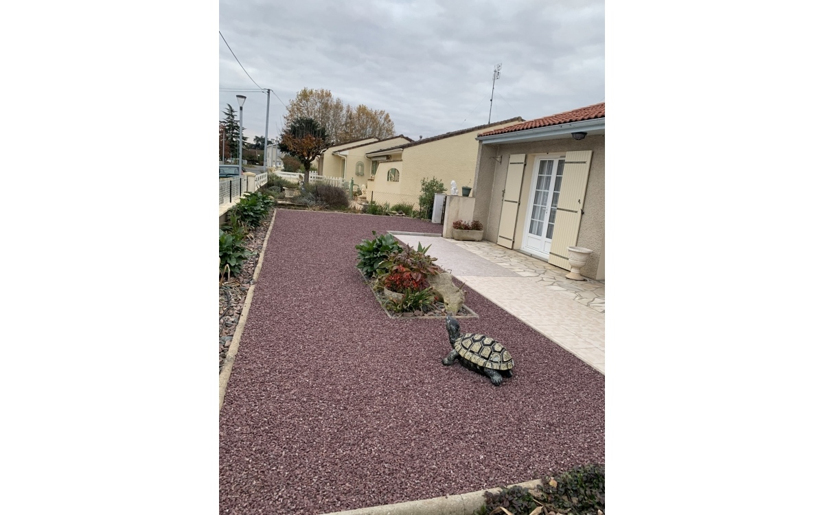 Ralisation Cour en Alvostar - Dordogne conue le 18/05/2021