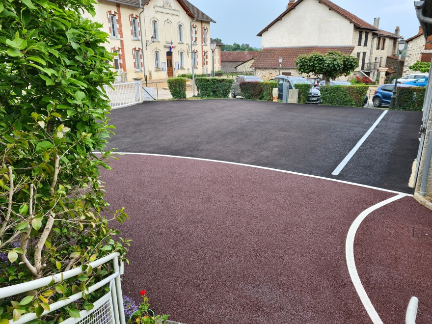 Ralisation Cour en enrob  chaud, Pav la couture et Stardraine - Cantal conue le 02/07/2021