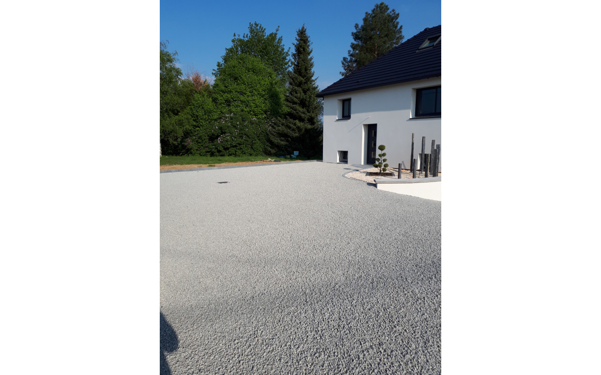 Cration Cour en Gravistar et Pav la couture  CHATILLON SUR LOIRE ralise le 01/06/2019