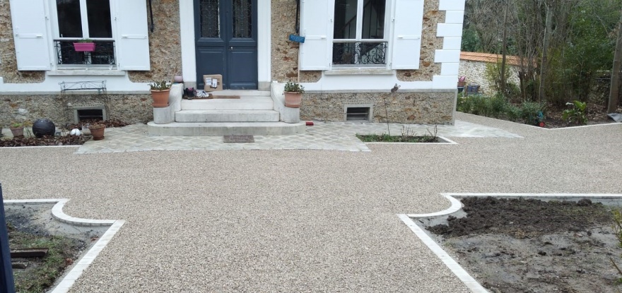 Ralisation Cour en Alvostar et Pav la couture  BRUNOY conue le 05/01/2020
