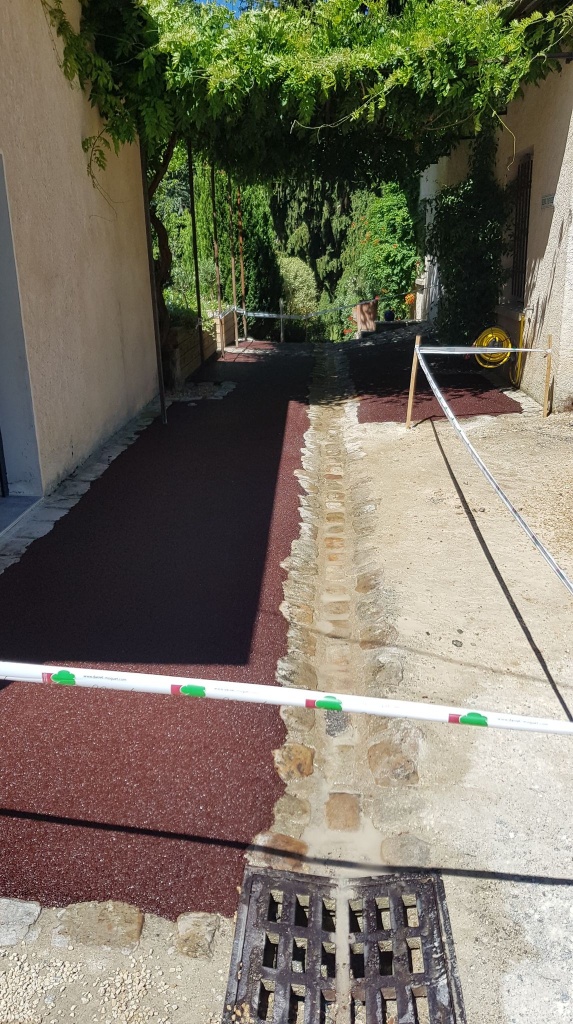 Cration Cour en Stardraine - Dordogne conue le 20/07/2022