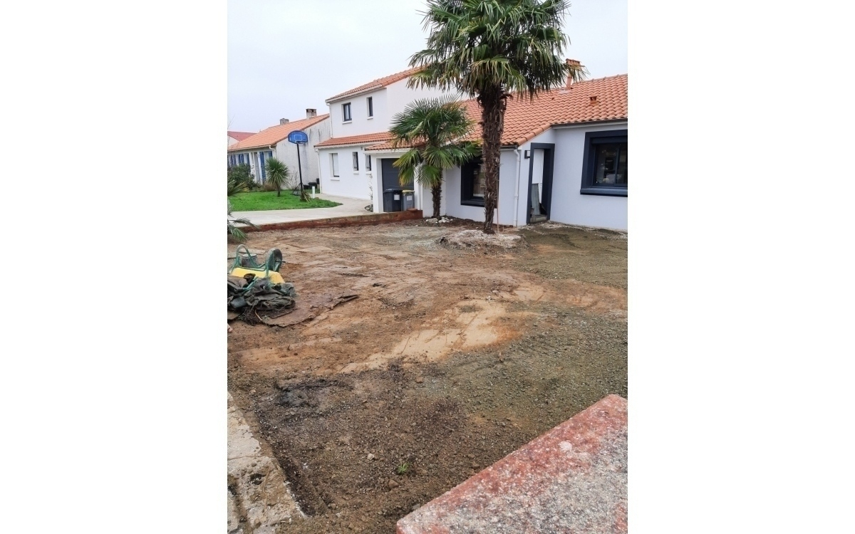 Conception Cour en pr�paration du terrain - Loire Atlantique r�alis�e le 03/03/2023