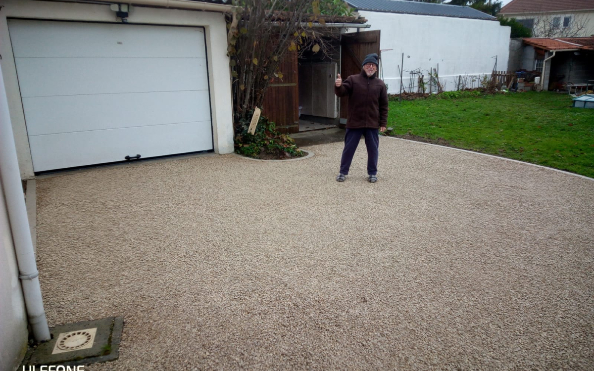 Cration Cour en Alvostar  montgeron conue le 14/12/2022