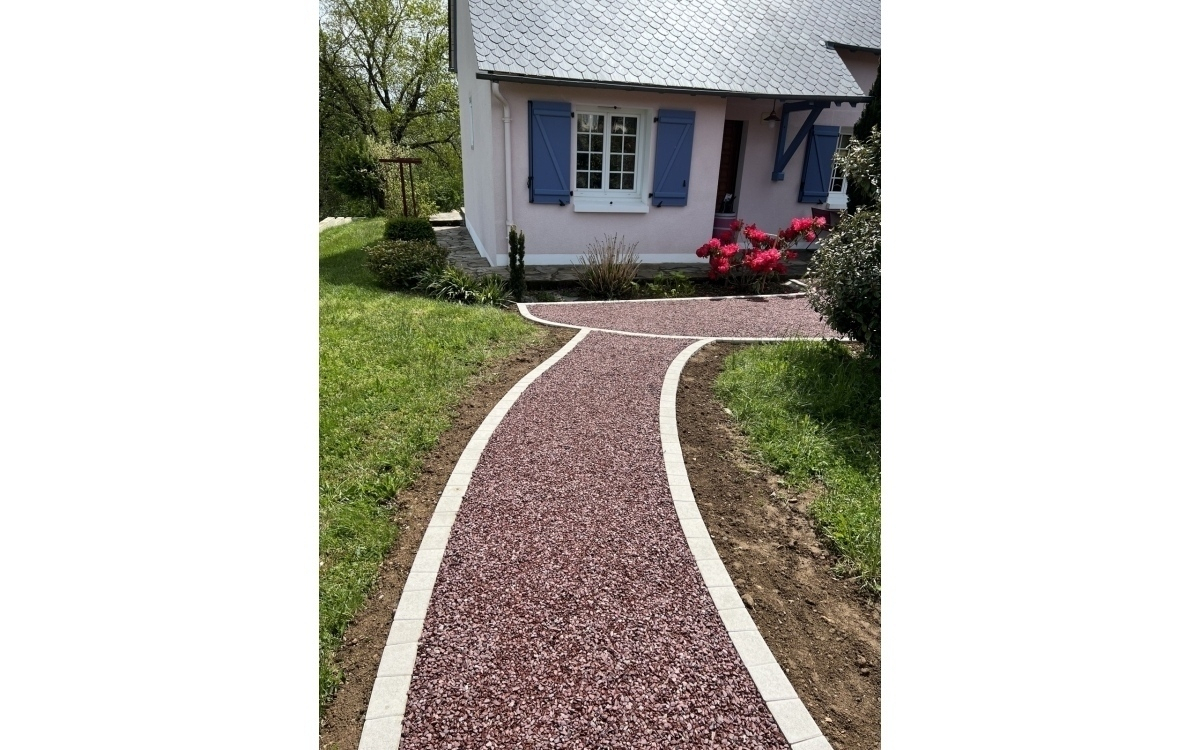 Conception Cour en Alvostar et Pav la couture  Arvieu  cre le 12/05/2023